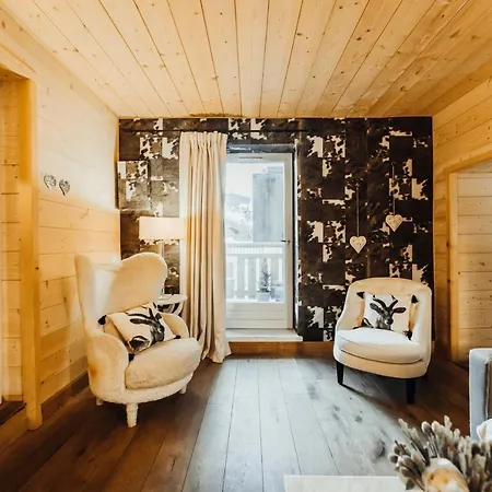 Ecrin Blanc Furnished Flat